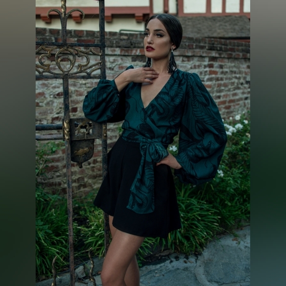 La Femme en Noir Black Widow Tap Shorts - Picture 4 of 6